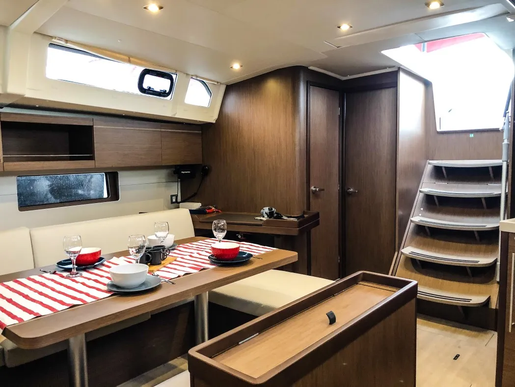 Salon of Nemo, a Beneteau Oceanis 46.1 sailboat at Općina Medulin, Croatia