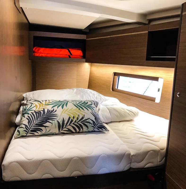 Cabin on Nemo, a Beneteau Oceanis 46.1 sailboat at Općina Medulin, Croatia