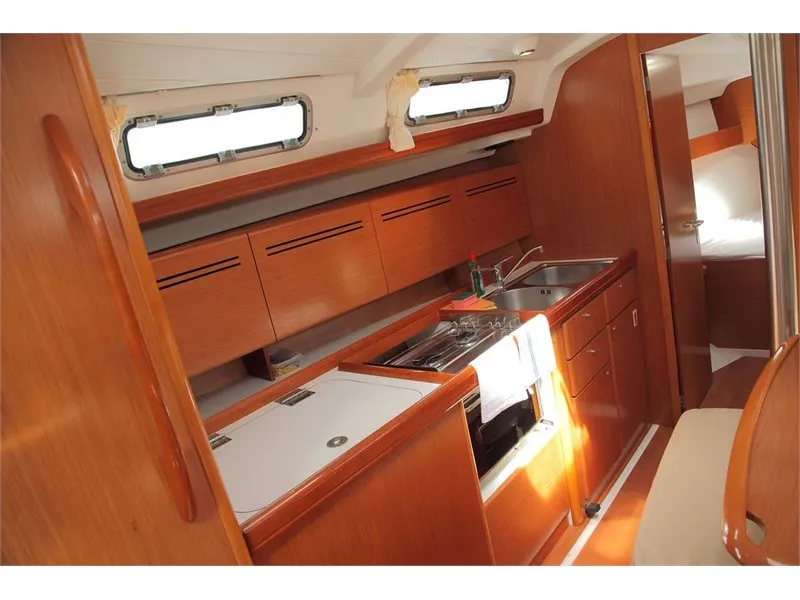 Galley of Bleu Note, a Beneteau Cyclades 39 sailboat at Yerseke, Netherlands