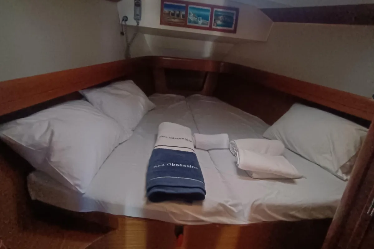 Cabin on Sea Obsession, a Jeanneau Sun Odyssey 42i sailboat at Municipal Unit of Ellomenos, Greece