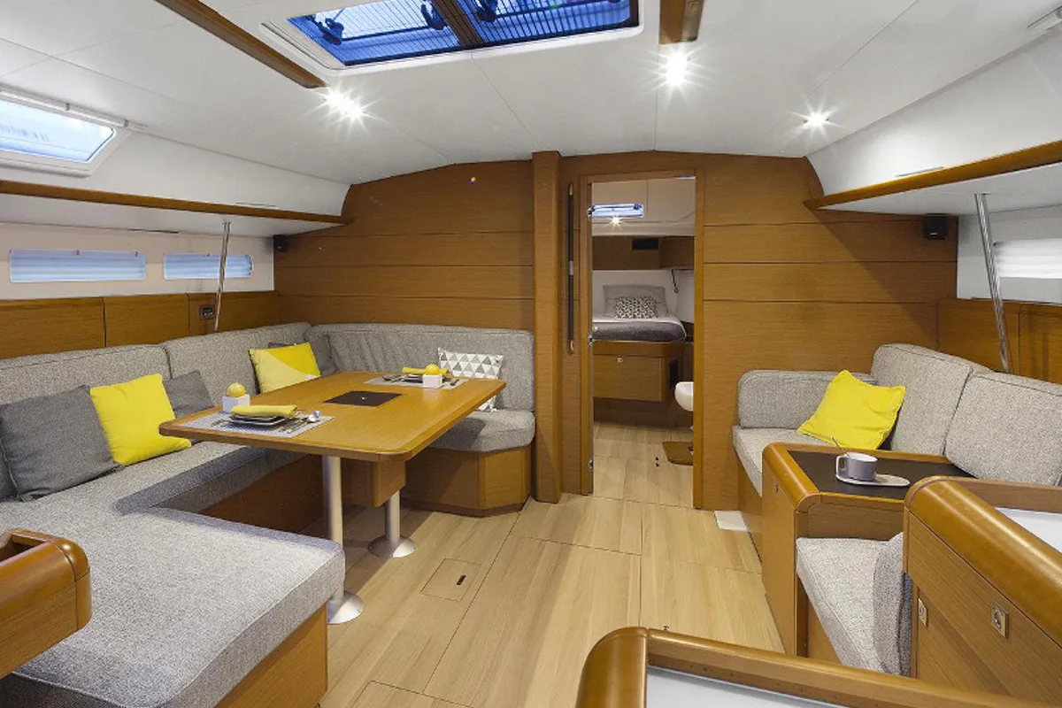 Salon of Bianca, a Jeanneau Sun Odyssey 519 sailboat at Castellammare di Stabia, Italy