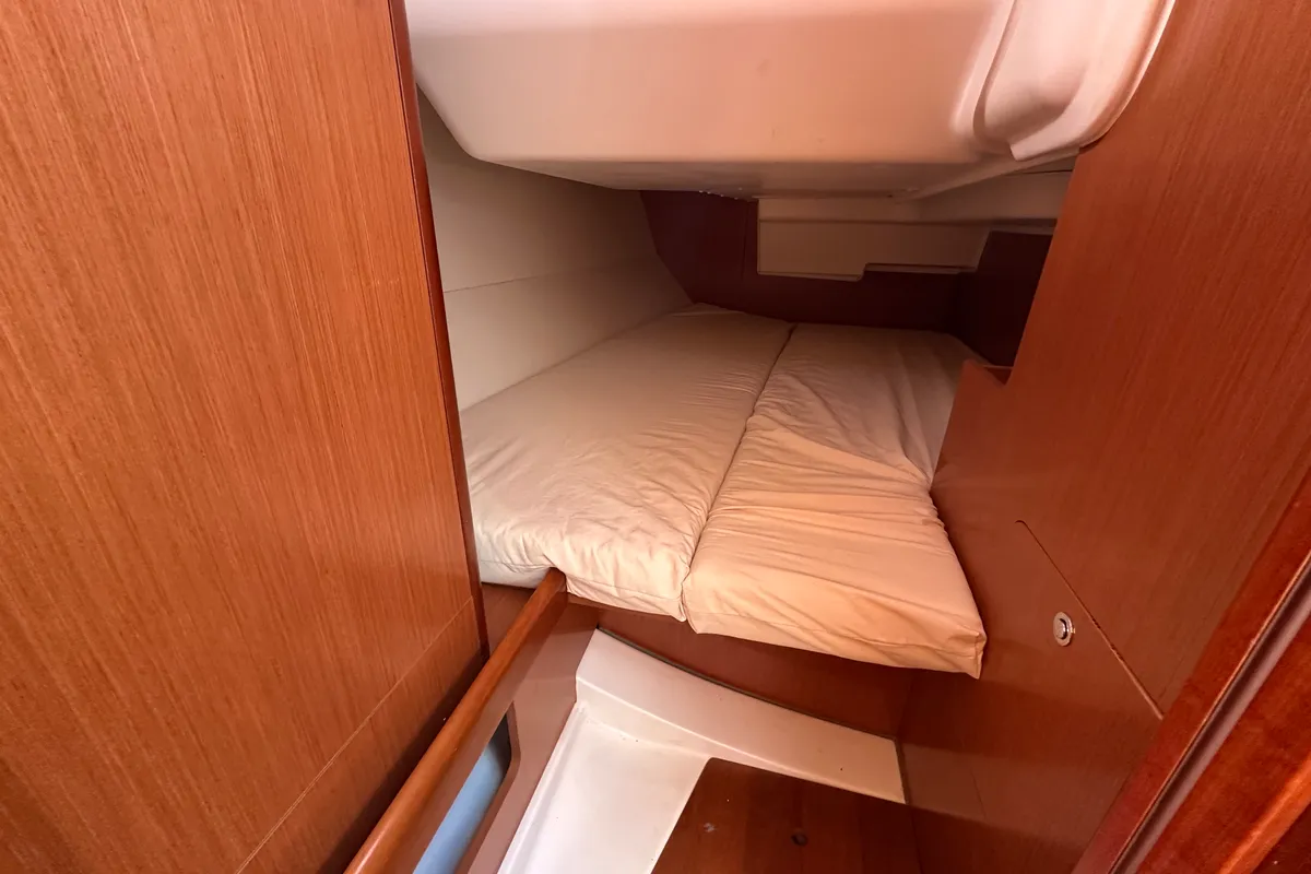 Cabin on BLU, a Beneteau Oceanis 34 sailboat at Punta Ala, Italy