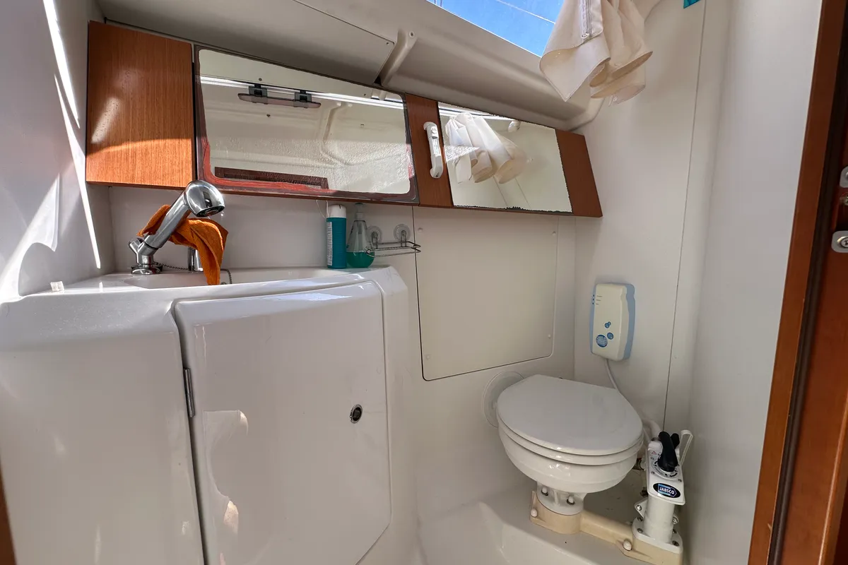 Head on BLU, a Beneteau Oceanis 34 sailboat at Punta Ala, Italy
