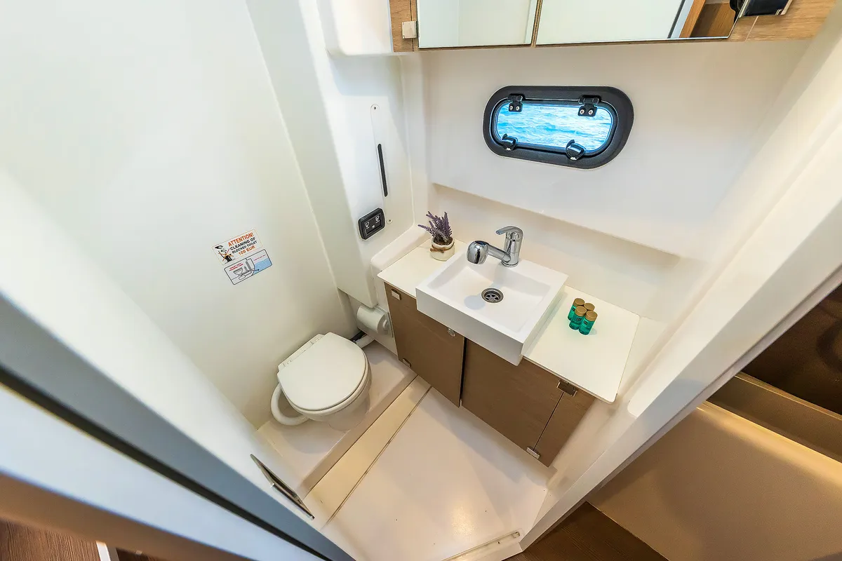 Kanalu, a Bali 4.1 catamaran at Grad Kaštela, Croatia