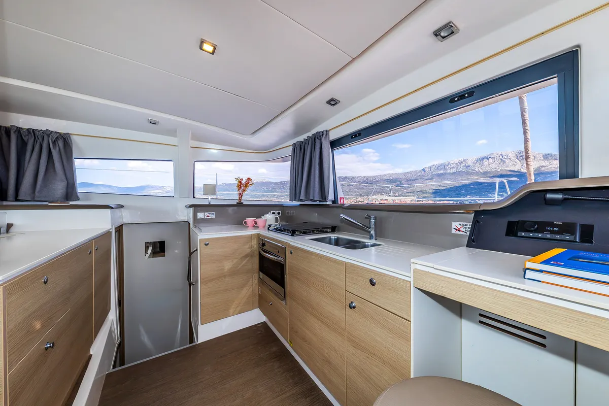 Kanalu, a Bali 4.1 catamaran at Grad Kaštela, Croatia