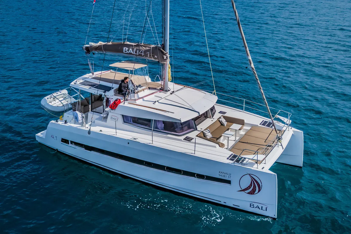 Kanalu, a Bali 4.1 catamaran at Grad Kaštela, Croatia
