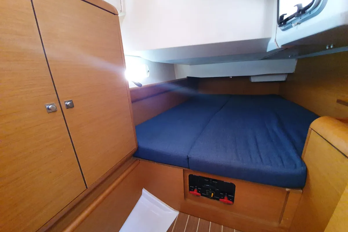 Cabin on T-Punch, a Jeanneau Sun Odyssey 409 sailboat at Baan Salak Phet, Thailand