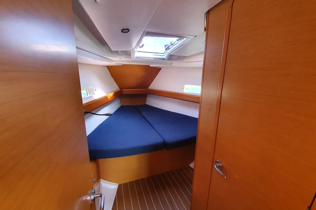 Cabin on T-Punch, a Jeanneau Sun Odyssey 409 sailboat at Baan Salak Phet, Thailand