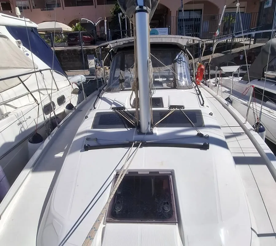 Deck of Nala, a Dufour 37 sailboat at Tonnarella, Italy