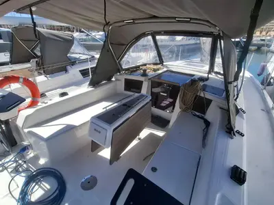Cockpit of Nala, a Dufour 37 sailboat at Tonnarella, Italy