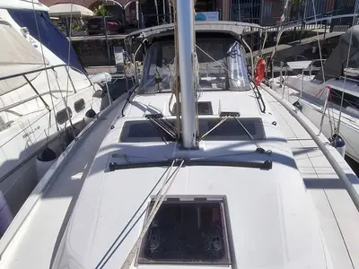 Deck of Nala, a Dufour 37 sailboat at Tonnarella, Italy