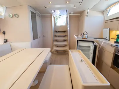 Salon of Filìa, a Beneteau Oceanis 46.1 sailboat at Capo d'Orlando, Italy