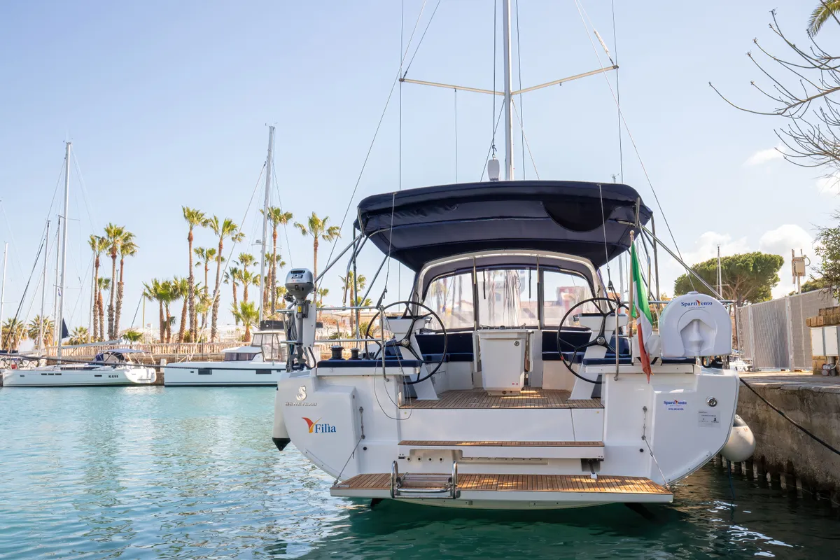 Exterior view of Filìa, a Beneteau Oceanis 46.1 sailboat at Capo d'Orlando, Italy