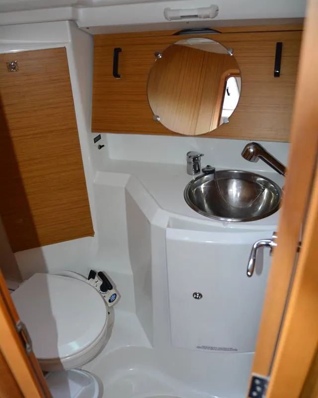 Head on Babis 2010, a Jeanneau Sun Odyssey 36i sailboat at Municipal Unit of Lefkada, Greece