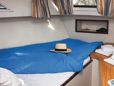 Cabin on Corvette B - Budget 4, a Cygnet Corvette B motorboat at Decize, France