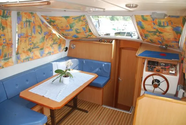 2514, a Tarpon 37 DP motorboat at Mittersheim, France