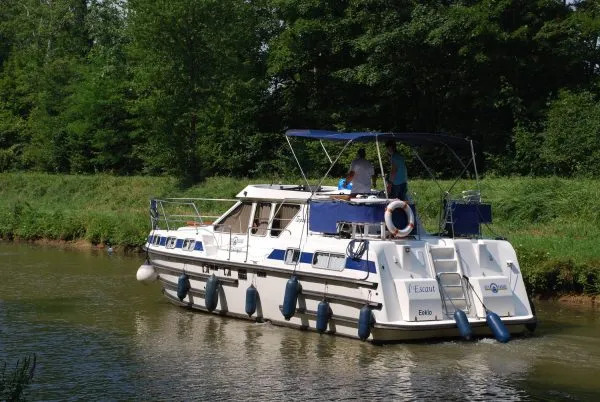 2514, a Tarpon 37 DP motorboat at Mittersheim, France