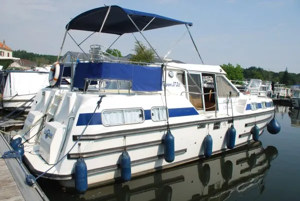 2514, a Tarpon 37 DP motorboat at Mittersheim, France