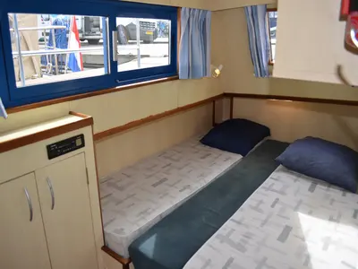 Cabin on Lady Love, a De Drait Safari Houseboat 1050 motorboat at Drachten, Netherlands