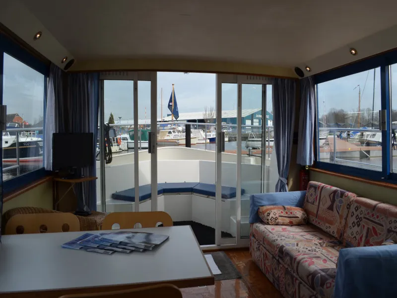 Salon of Lady Love, a De Drait Safari Houseboat 1050 motorboat at Drachten, Netherlands