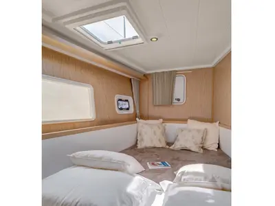 Cabin on Mare Quiero, a Lagoon 400 catamaran at Bodrum, Turkey