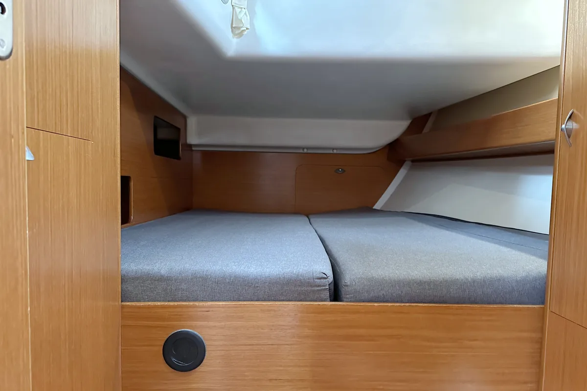 Cabin on Fame, a Beneteau Cyclades 43.3 sailboat at Heiligenhafen, Germany
