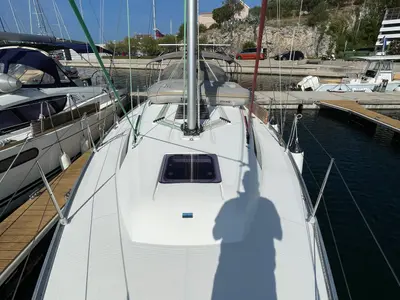 Deck of Mapalimi, a Bavaria Cruiser 37 sailboat at Grad Šibenik, Croatia