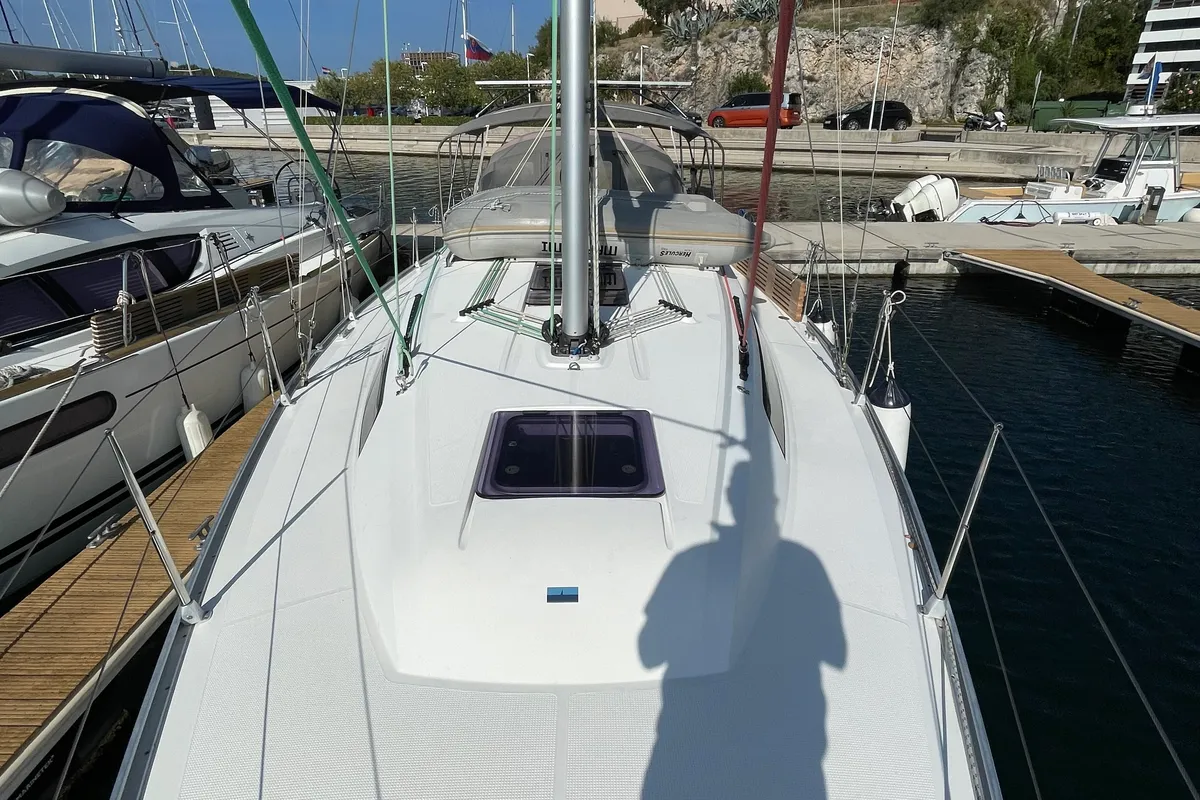 Deck of Mapalimi, a Bavaria Cruiser 37 sailboat at Grad Šibenik, Croatia