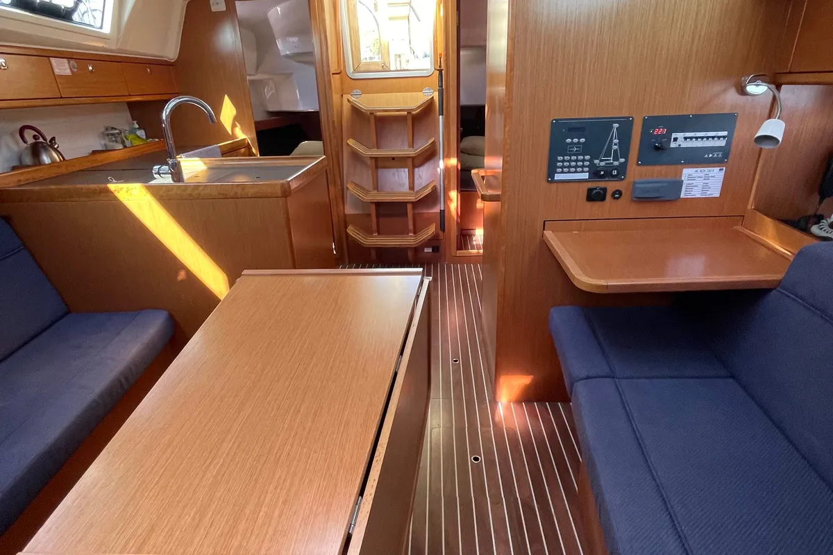 Salon of Mapalimi, a Bavaria Cruiser 37 sailboat at Grad Šibenik, Croatia