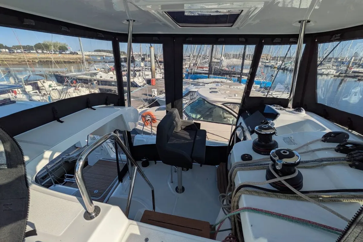 TY-Casa, a Lagoon 43 catamaran at Bonifacio / Bunifaziu, France