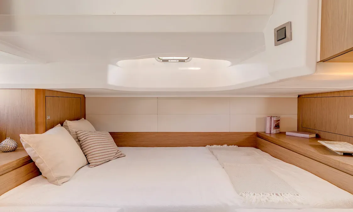 Cabin on Monifa, a Beneteau Gran Turismo 38 motor yacht at Općina Sukošan, Croatia
