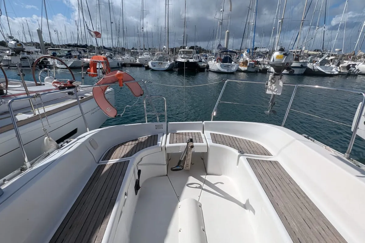 Cockpit of Eole, a Beneteau Oceanis 311 sailboat at Saint-Cast-le-Guildo, France