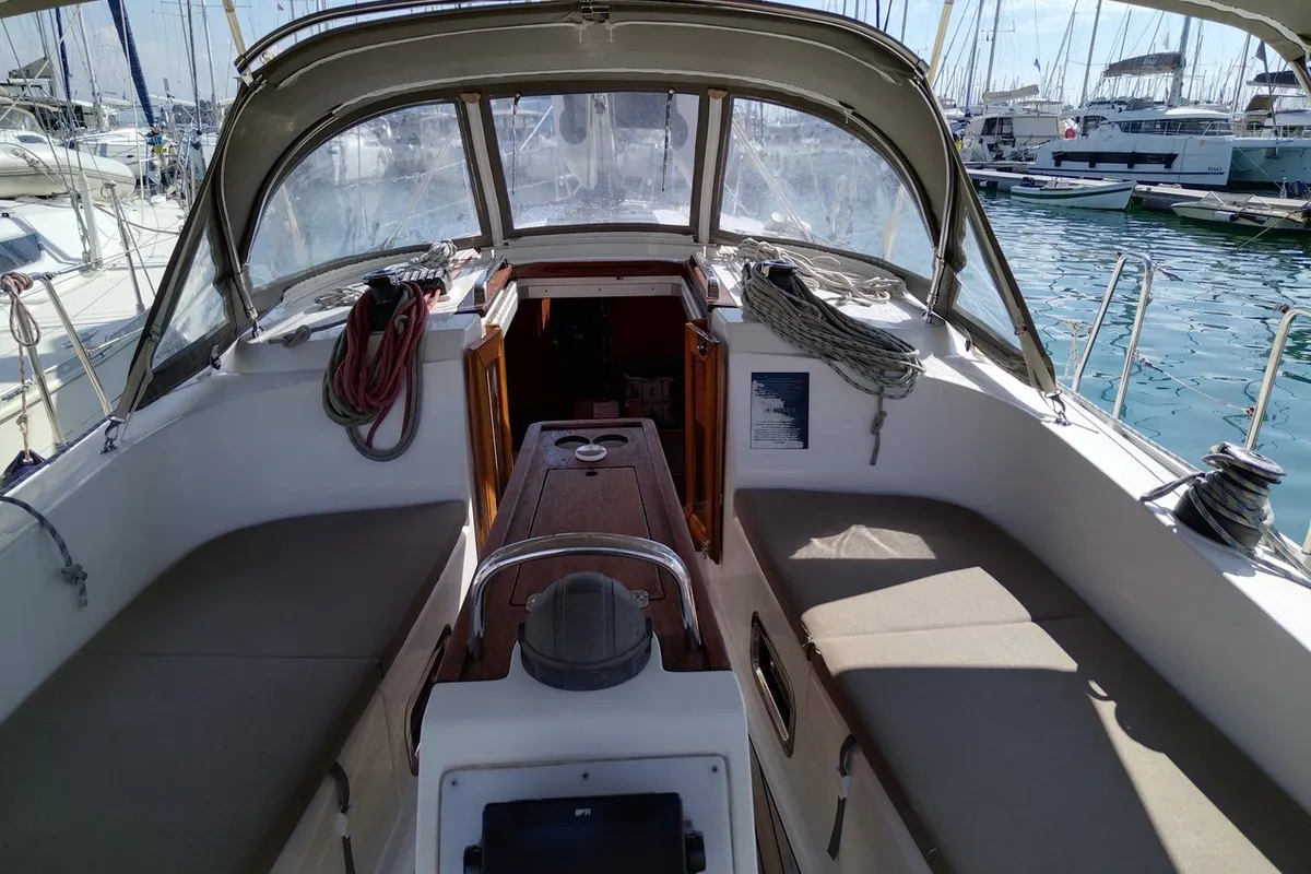 Deck of Sea Hope, a Bavaria Cruiser 37 sailboat at Kontokali, Greece