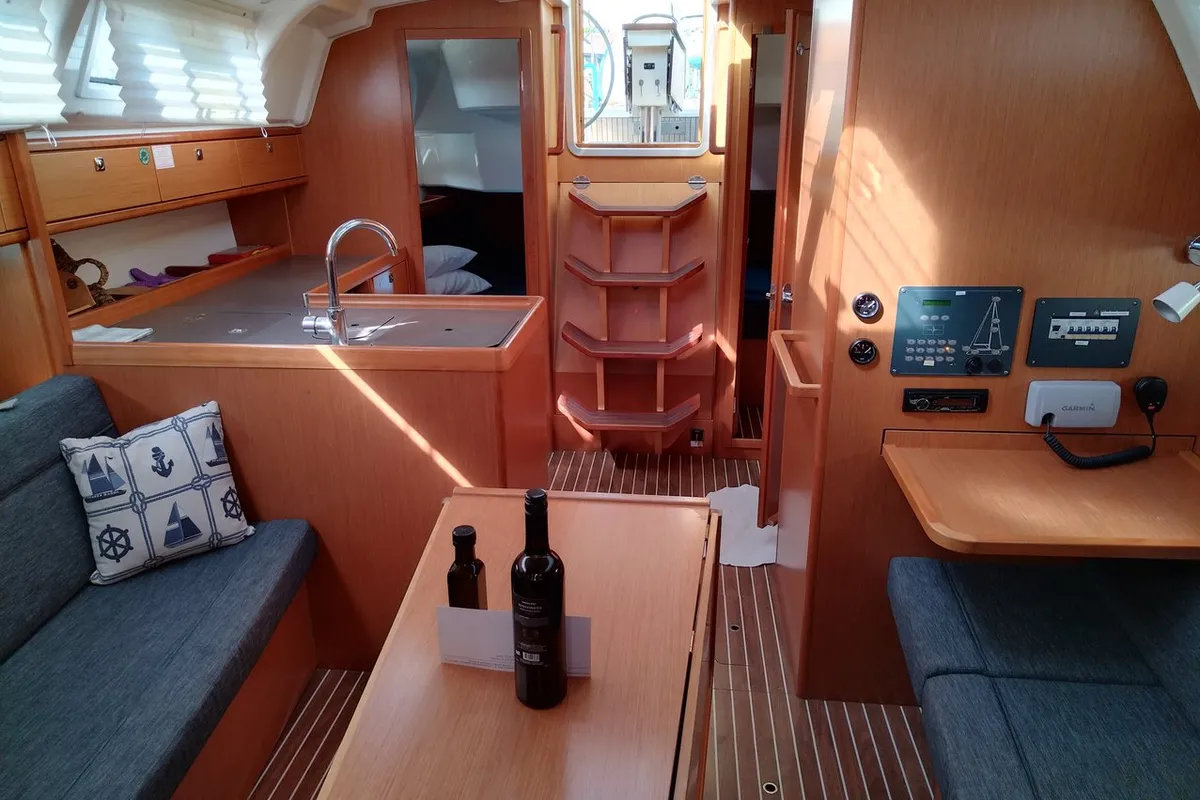 Salon of Sea Hope, a Bavaria Cruiser 37 sailboat at Kontokali, Greece