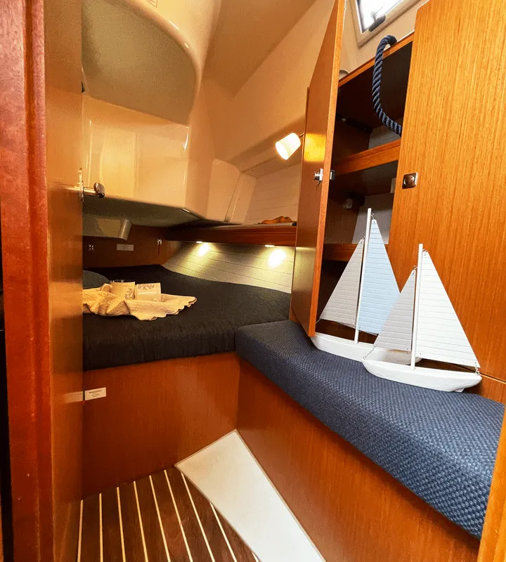 Cabin on Siesta, a Bavaria Cruiser 34 sailboat at Pirovac, Croatia