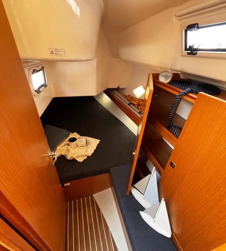 Cabin on Siesta, a Bavaria Cruiser 34 sailboat at Pirovac, Croatia