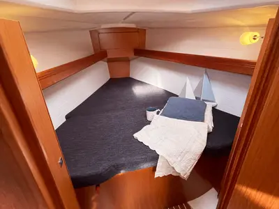 Cabin on Siesta, a Bavaria Cruiser 34 sailboat at Pirovac, Croatia