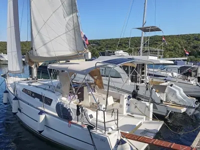 Apolonia