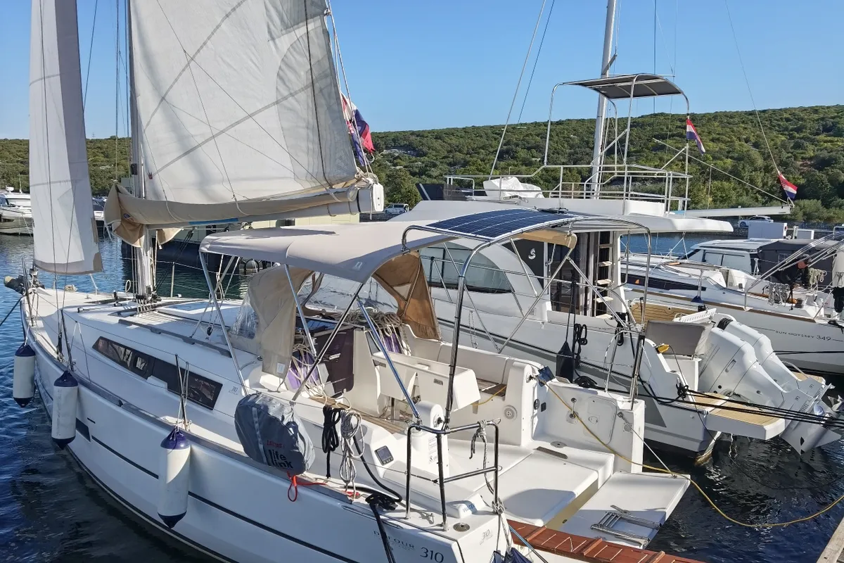 Exterior view of Apolonia, a Dufour 310 GL sailboat at Punat, Croatia