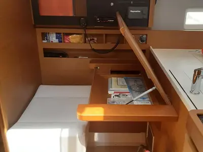 Salon of Circe, a Jeanneau Sun Odyssey 410 sailboat at Volos, Greece