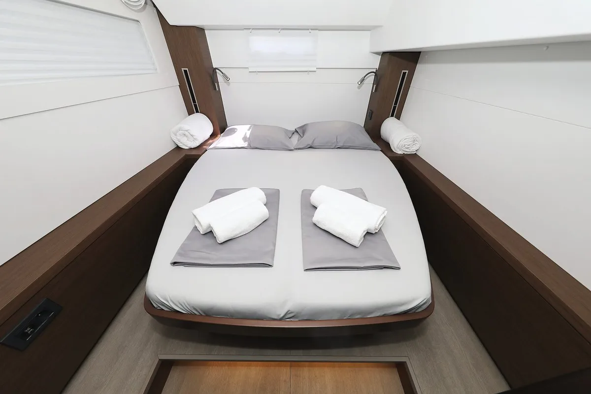 Cabin on Panos, a Lagoon 46 catamaran at Sukošan, Croatia