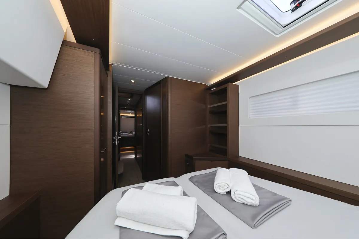 Cabin on Panos, a Lagoon 46 catamaran at Sukošan, Croatia