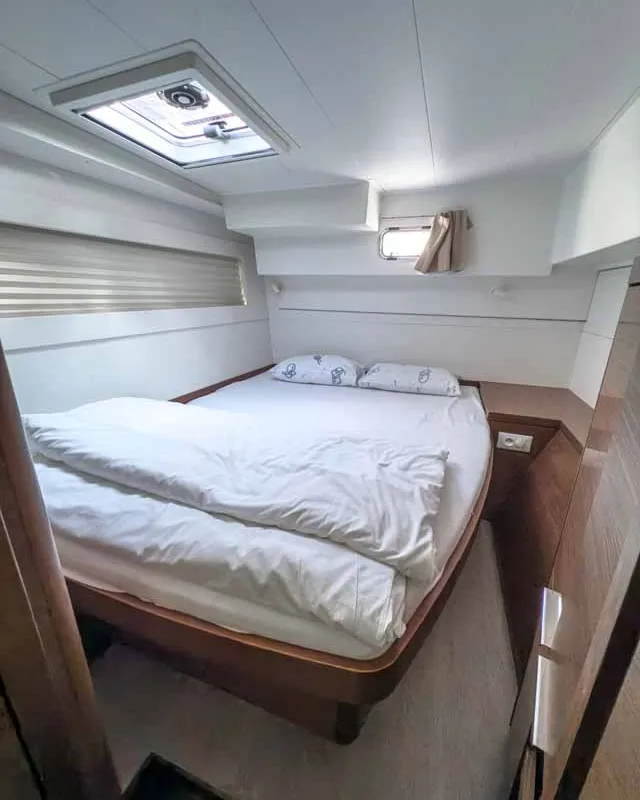 Cabin on Blue, a Lagoon 40 catamaran at Grad Pula, Croatia