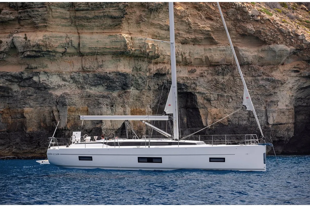 Salon of Silver III, a Bavaria C45 sailboat at Volos Municipality, Greece