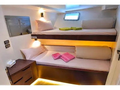 Cabin on Bunk bed cabin lower deck 1, a Gulet Luxury Motor Yacht motorboat at Sharm El Sheikh, Egypt