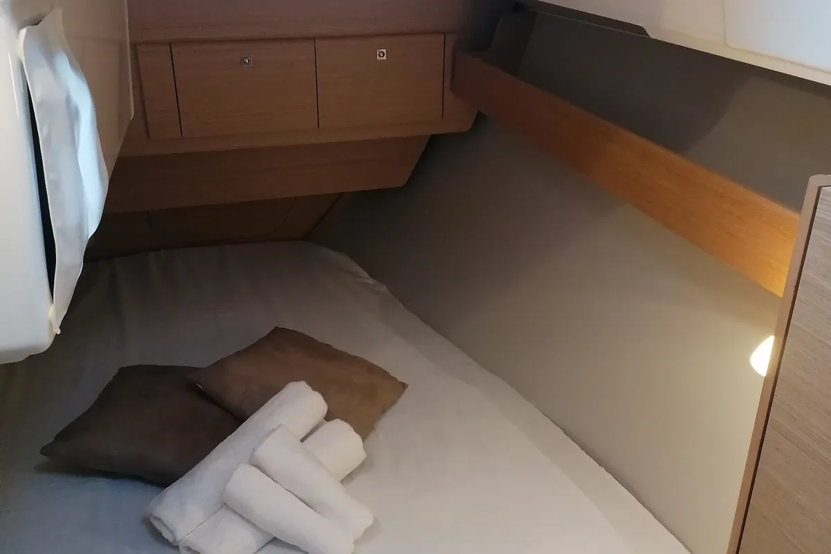 Cabin on Biga, a Dufour 360 Grand Large sailboat at Tonnarella, Italy