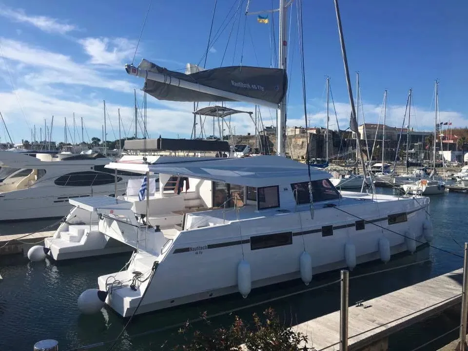Exterior view of Mira, a Nautitech 46 Fly catamaran at Kontokali, Greece