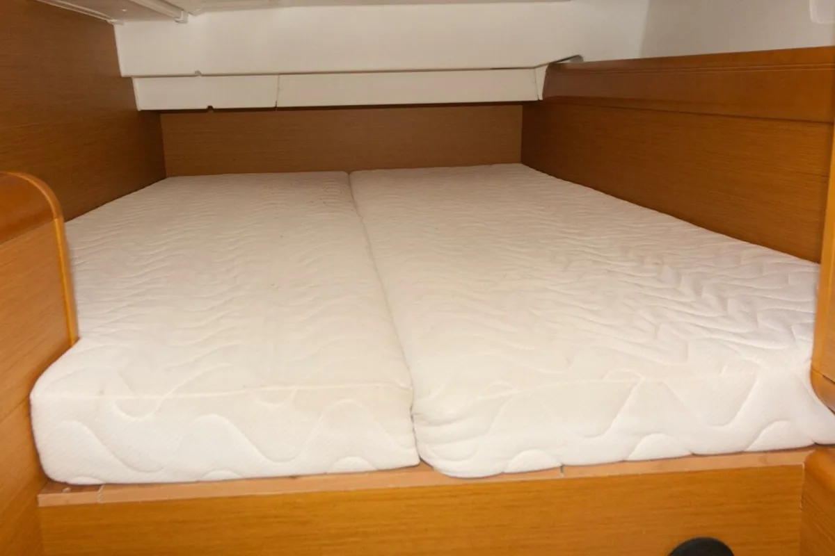 Cabin on Jason, a Jeanneau Sun Odyssey 439 sailboat at Grad Pula, Croatia
