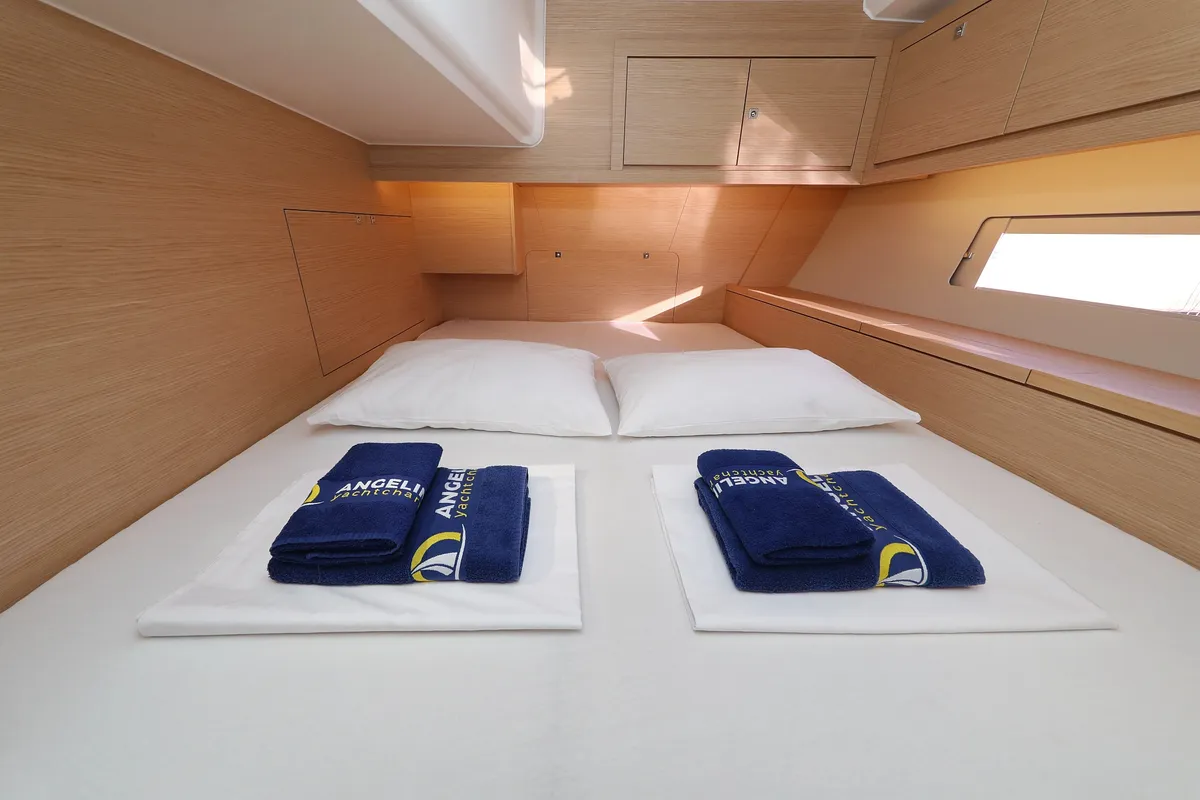 Cabin on Odyssey, a Dufour 470 sailboat at Općina Sukošan, Croatia