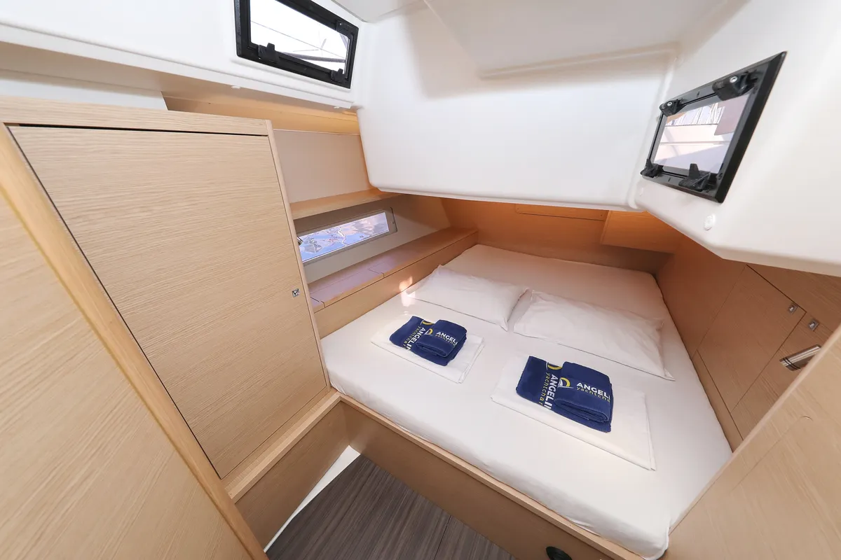 Cabin on Odyssey, a Dufour 470 sailboat at Općina Sukošan, Croatia